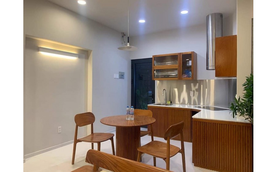 Villa MiNi, Trung Tâm CMT8  Quận 3, 4 Tầng Full Nội Thất Sịn